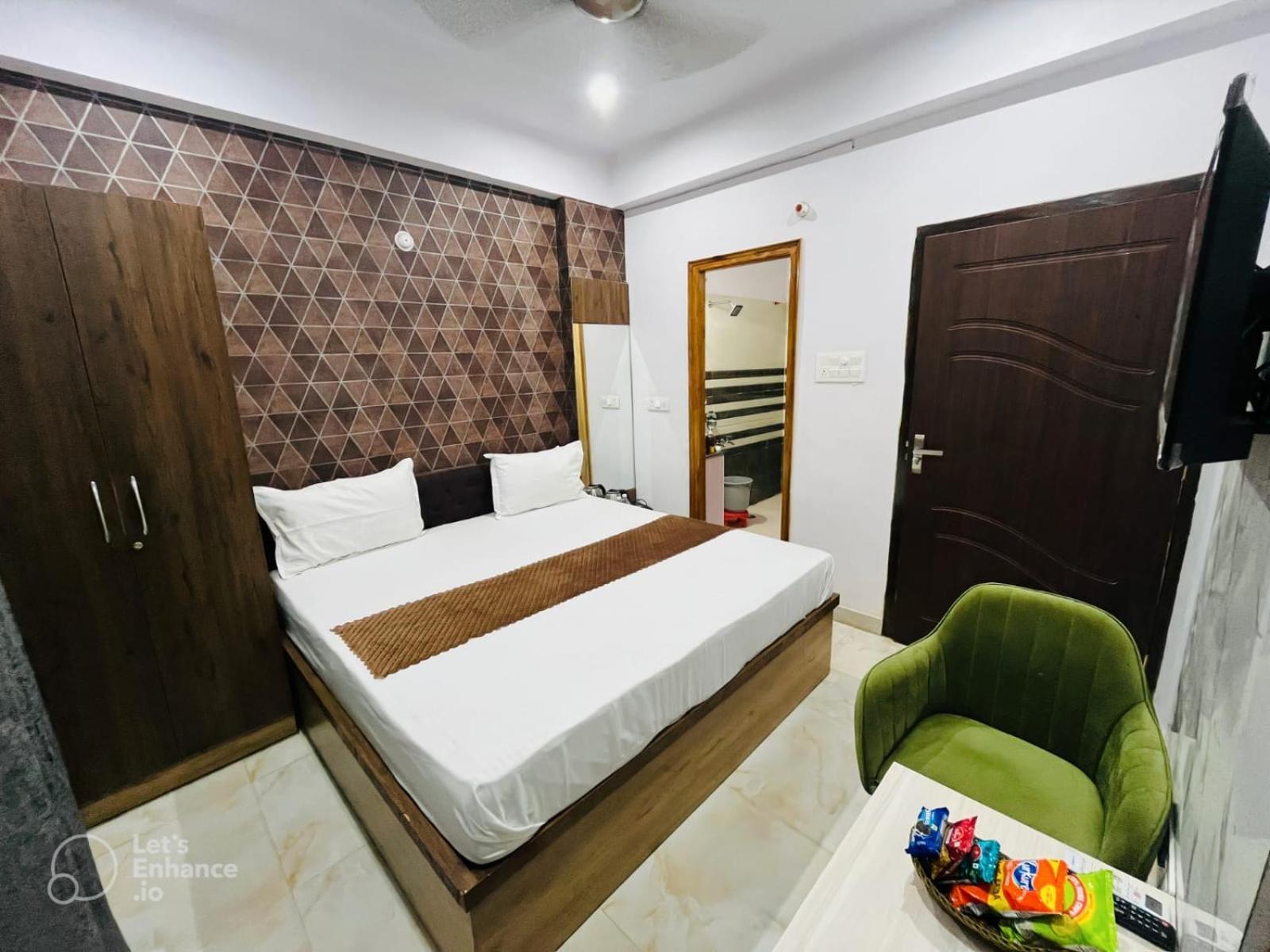 Hotel Vinayak Plaza バラナシ エクステリア 写真